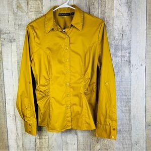 NY&C New York & Company Size Medium Tabbed Long Sleeve Button Front Ruch…